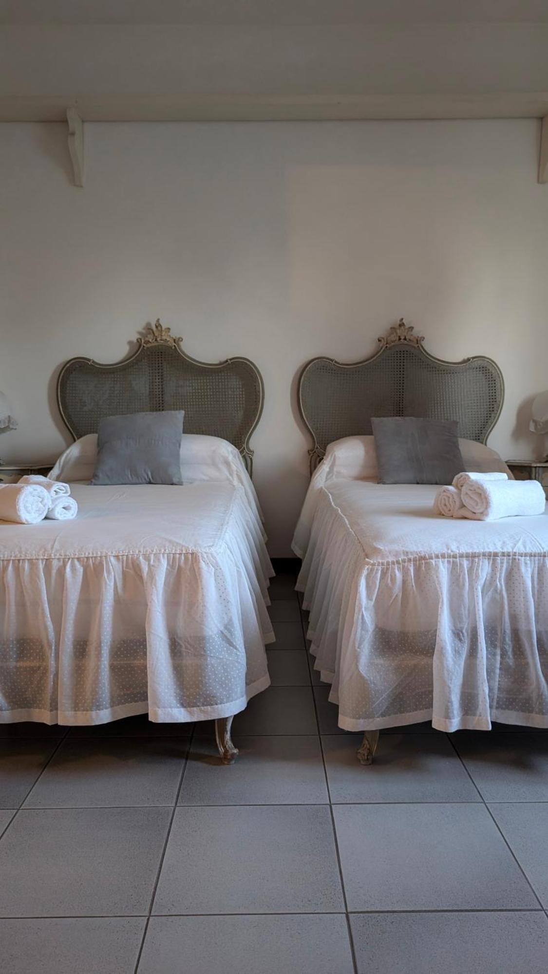 Appartamento Sistershouse Casal Palocco Esterno foto